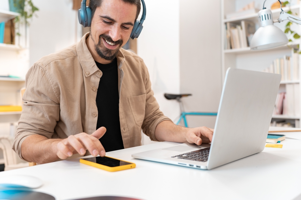 Les astuces pour adapter son logement Airbnb au télétravail